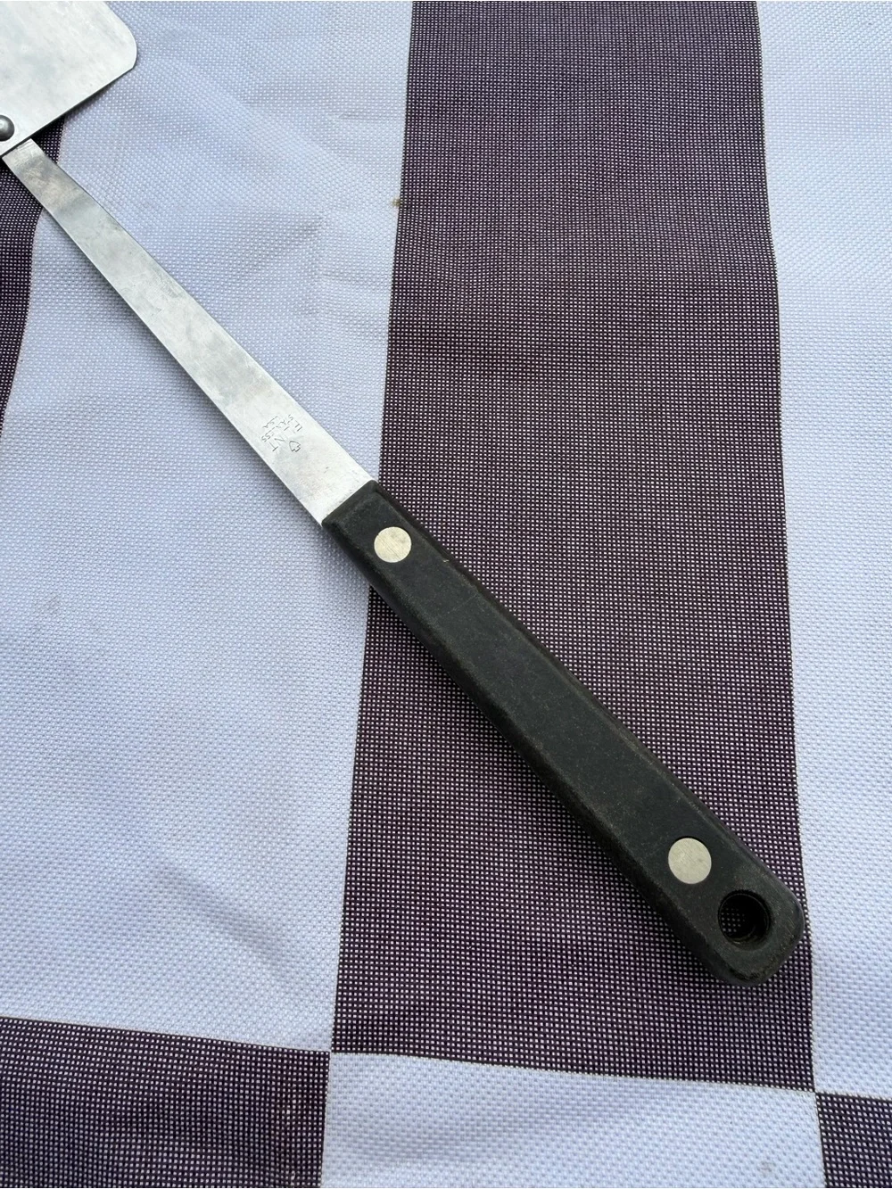 Vtg FLINT Arrowhead SPATULA USA Black Handle Stainless 13 3/4